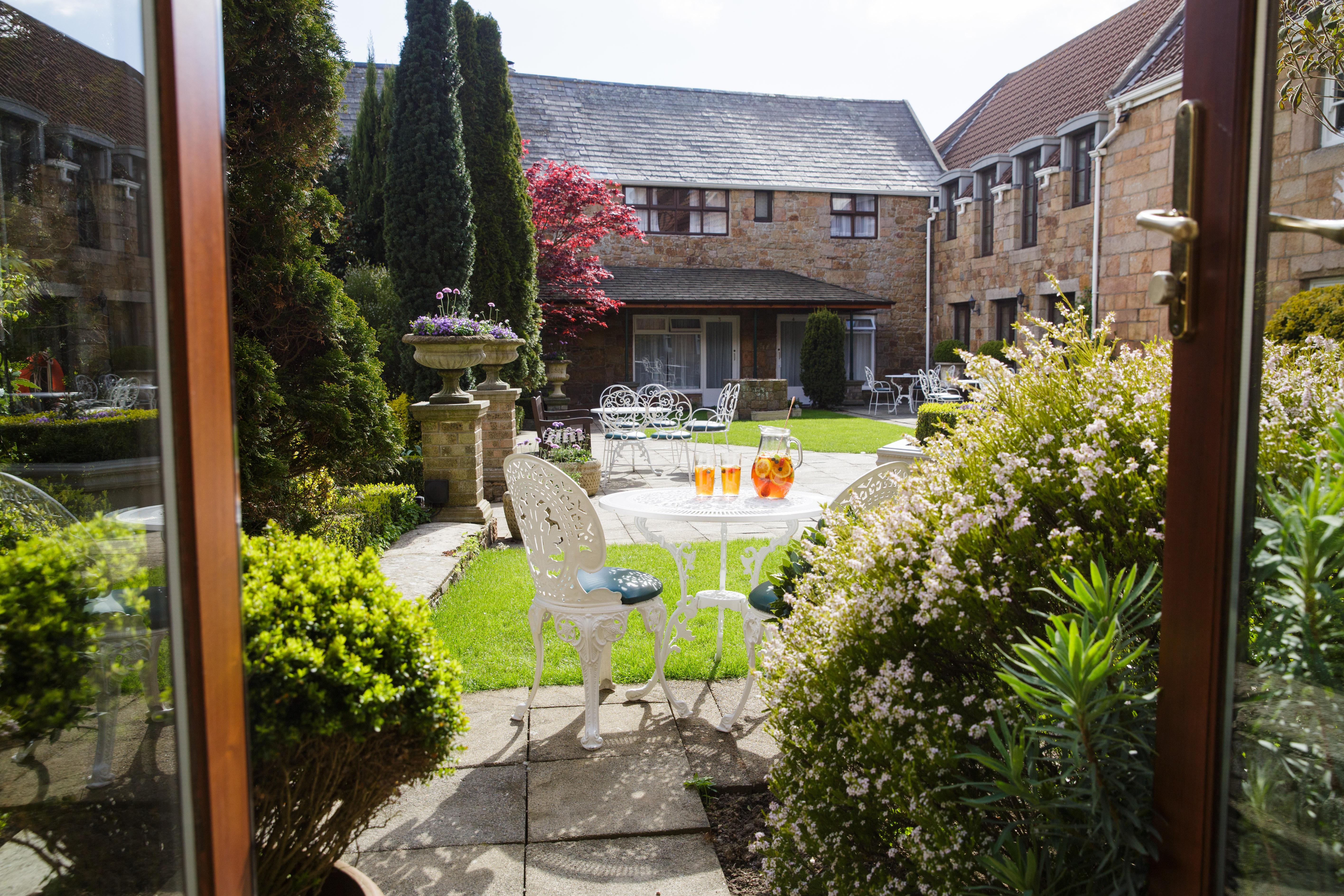 Greenhills Country Hotel Saint Peter Bagian luar foto